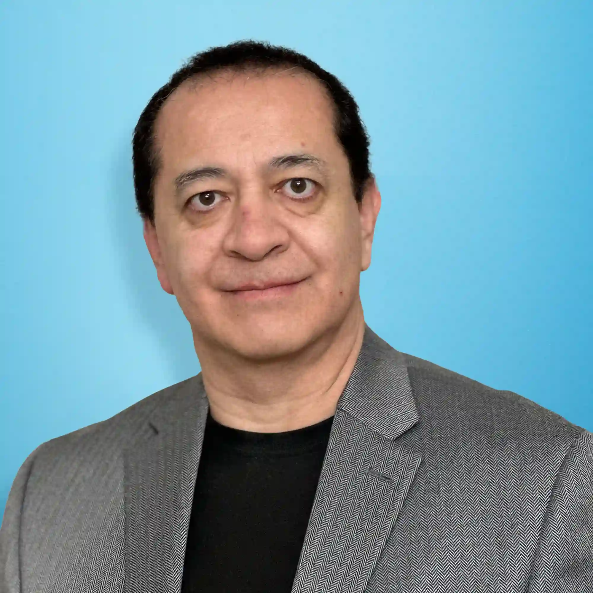 Alex Dominguez